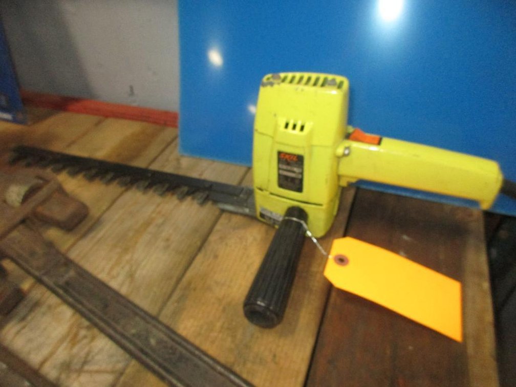 SKIL Electric Hedge Trimmer (CW)