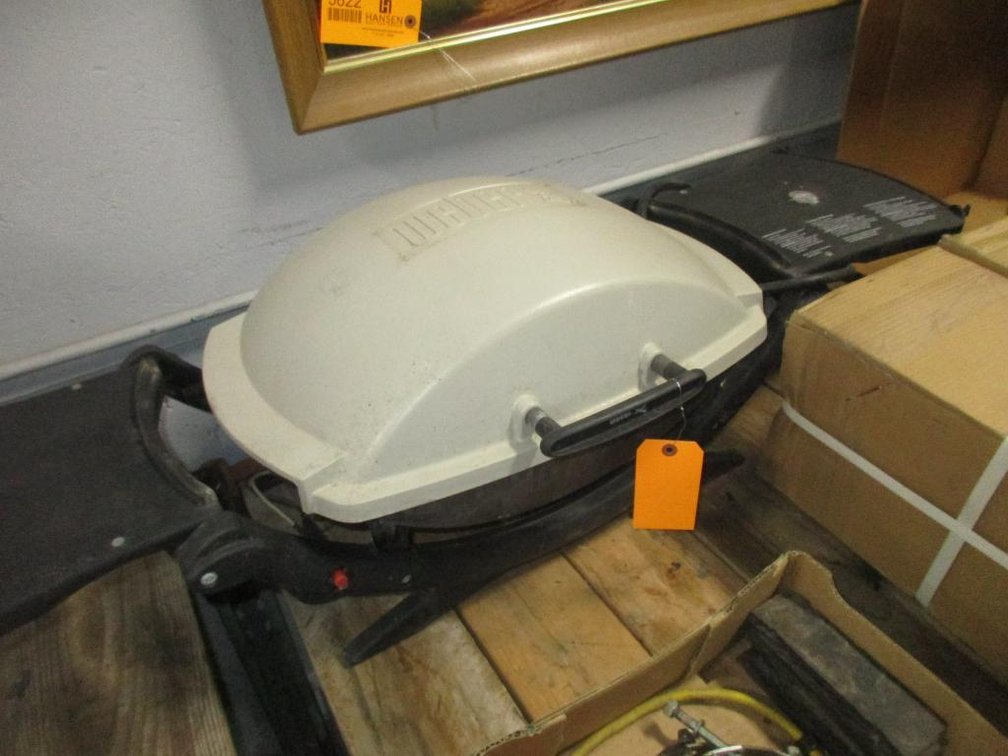 Weber Propane Grill (CW)