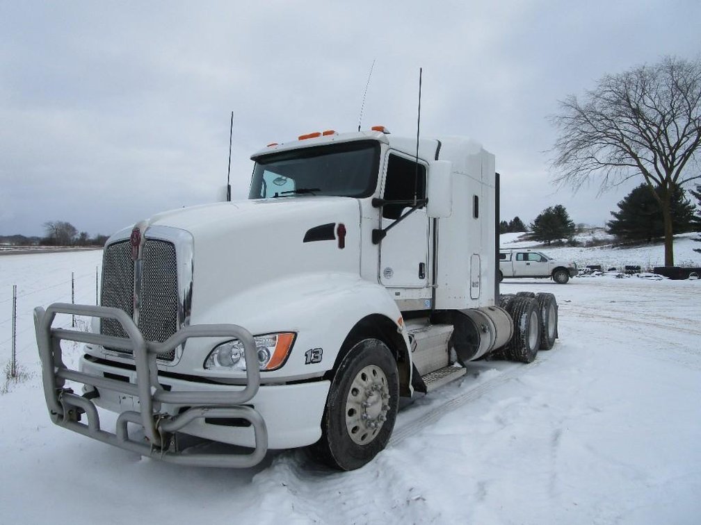 2013 Kenworth T660 VIN: 1XKADP9X3DJ350664, Sells with WI Title (Downing, WI)