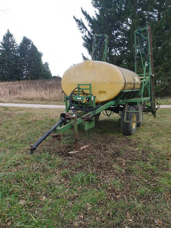 Top Air 750-Gallon Pull Behind Sprayer with 40' Boom (Two Rivers, WI)