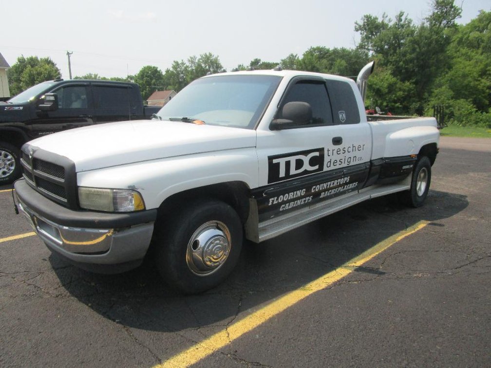 1998 Dodge Ram 3500 Extended Cab Dually Truck (Has WI Title)