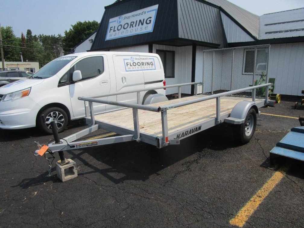 Karavan 6' x12' Single Axel Utility Trailer (Has Title)