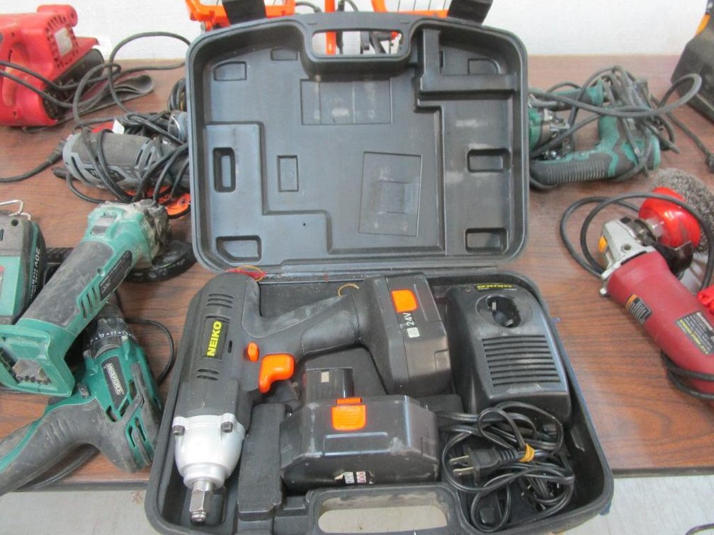 Neiko 24V Cordless 1/2" Impact Wrench