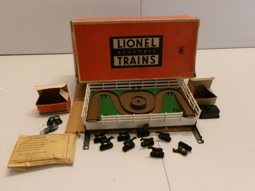 O-Scale, Lionel Operating Horse Car and Corral