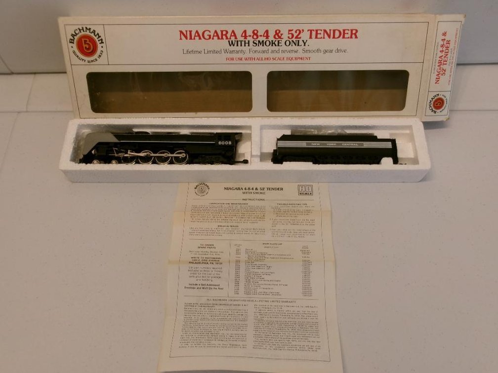 HO-Scale Niagara 4-8-4 & 52' Tender, New York Central