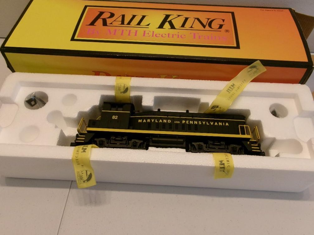 O-Scale Rail King MTH Electric Train SW-9 Switcher Diesel Engine