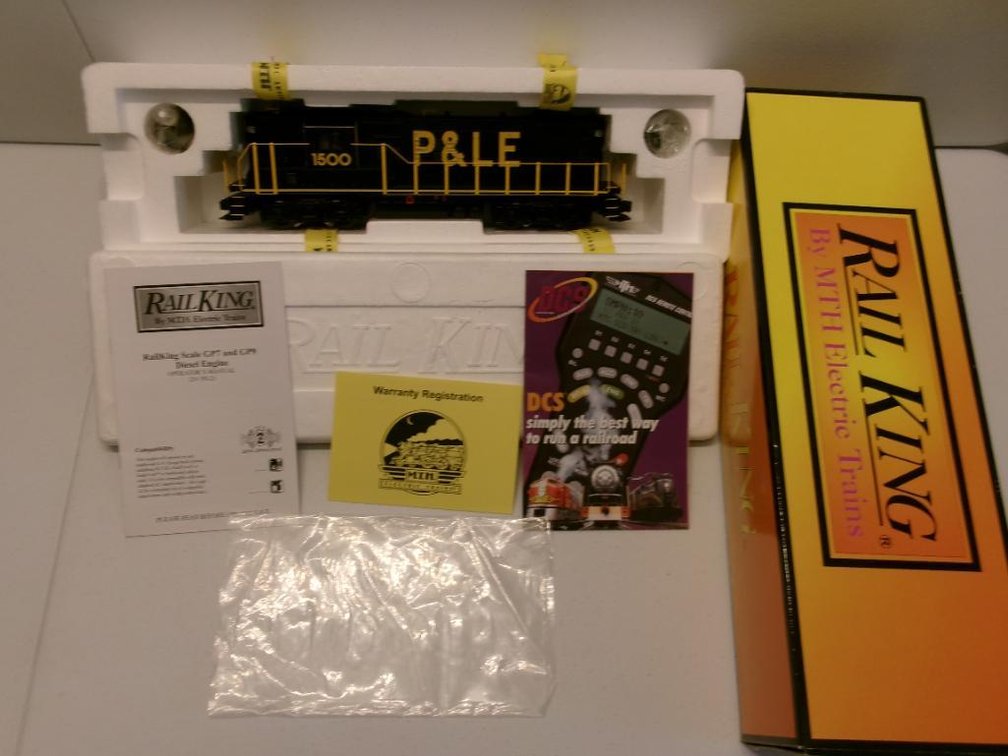 O-Scale Rail King By M.T.H. Electric Trains , GP-9 Diesel Engine
