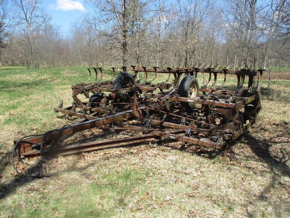 Hiniker Field Cultivator