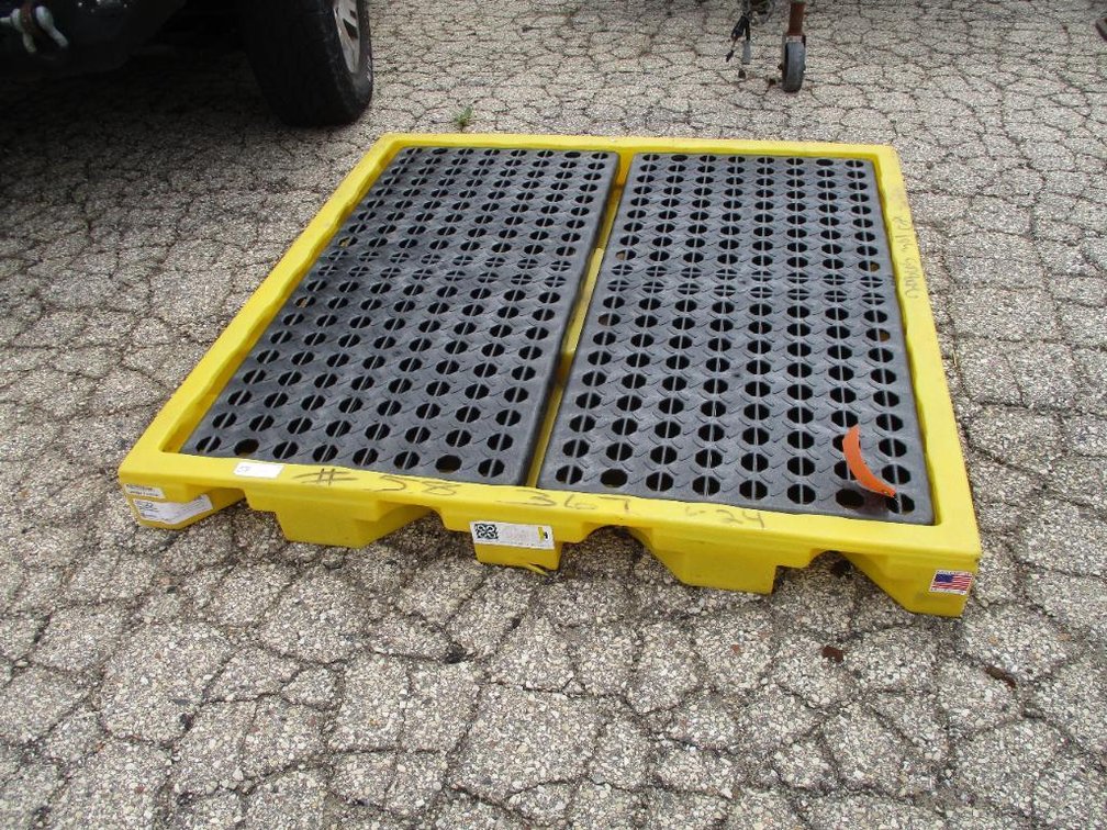 Containment Pallet
