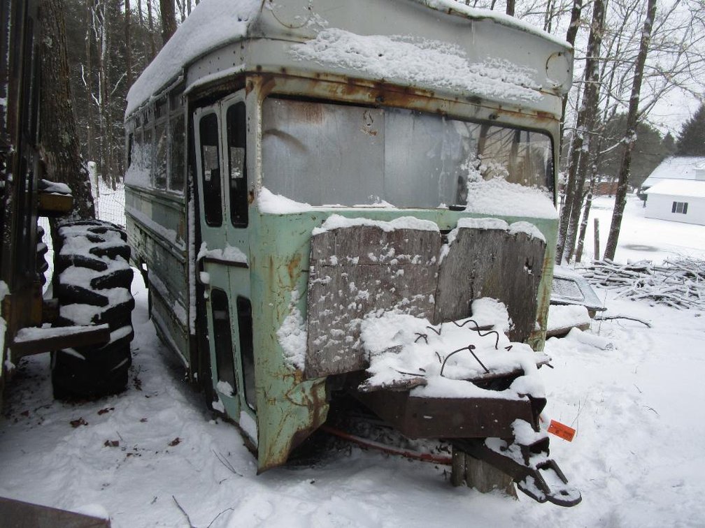 16' Fabricated Single Axle Bus Body Camper Trailer