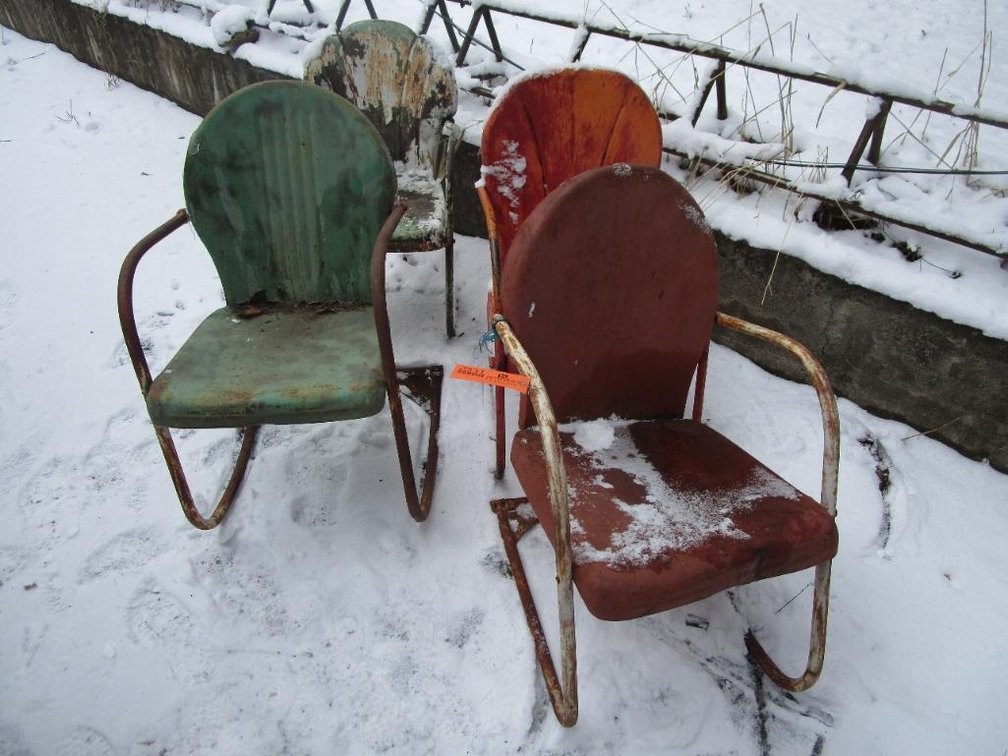 (4) Vintage Metal Clam Shell Lawn Chairs