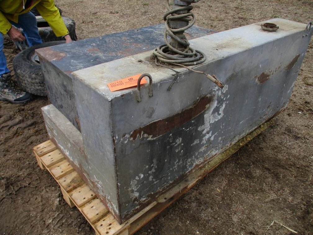 Pickup Bed L-Shaped Fuel Tank and Tool Box