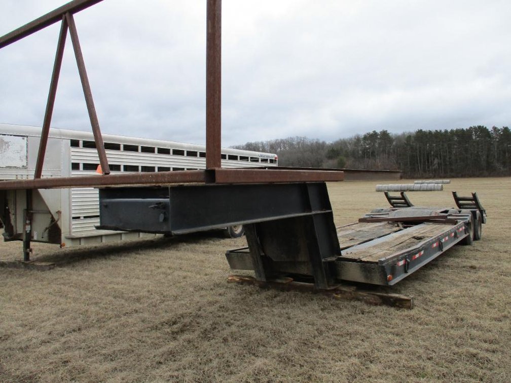 1973 Hyster Flatbed Equipment Trailer