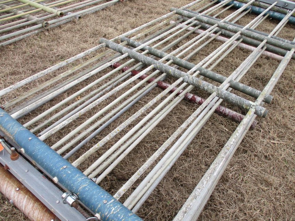 (4) Fiberglass Gates