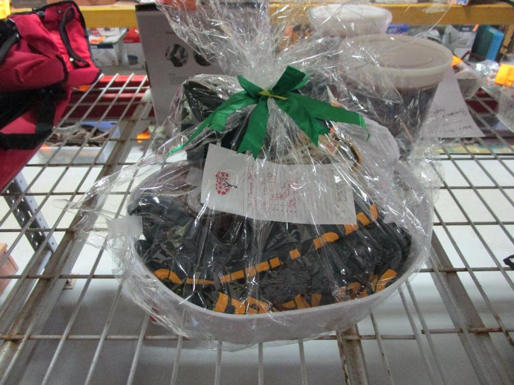 Green Bay Packer Gift Basket