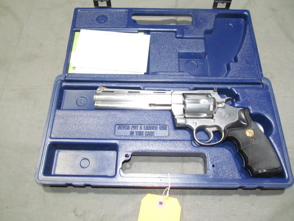 Colt Model Anaconda 44 MAG Revolver - SN MM09973