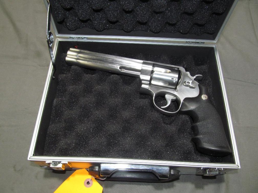 Smith & Wesson Model 629 44 Mag - SN BNA9782