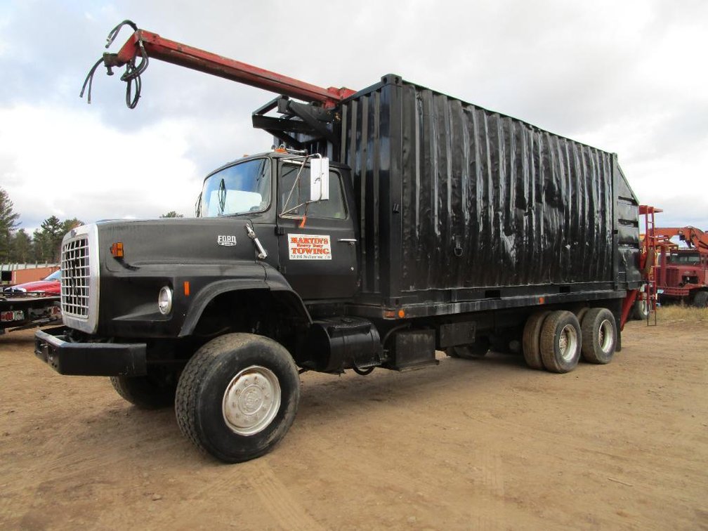 1986 Ford L9000 6X6 Grapple Truck