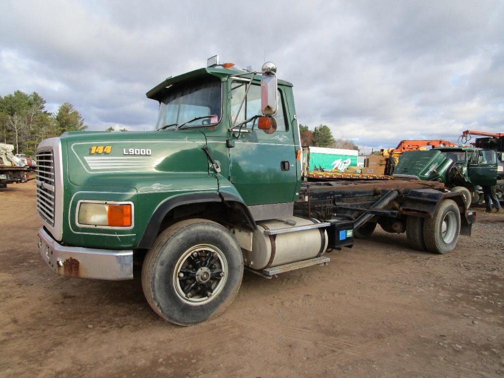 1991 Ford L9000 Rolloff Truck