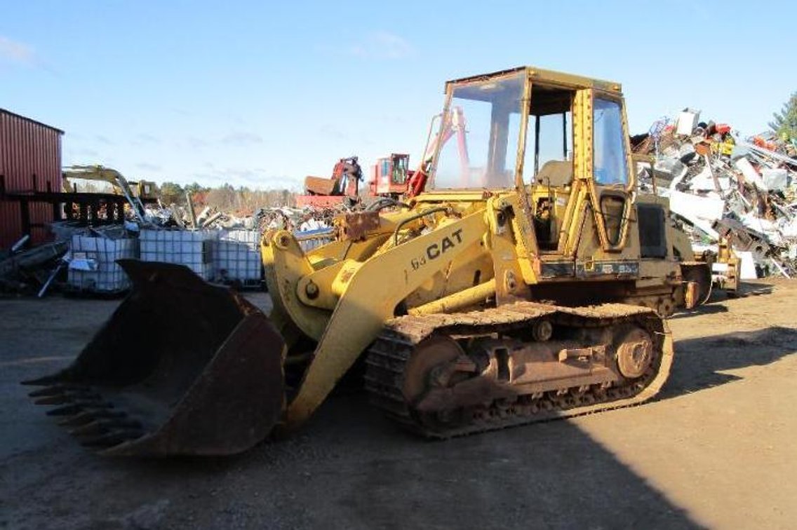 953 CAT Crawler Loader with Bucket