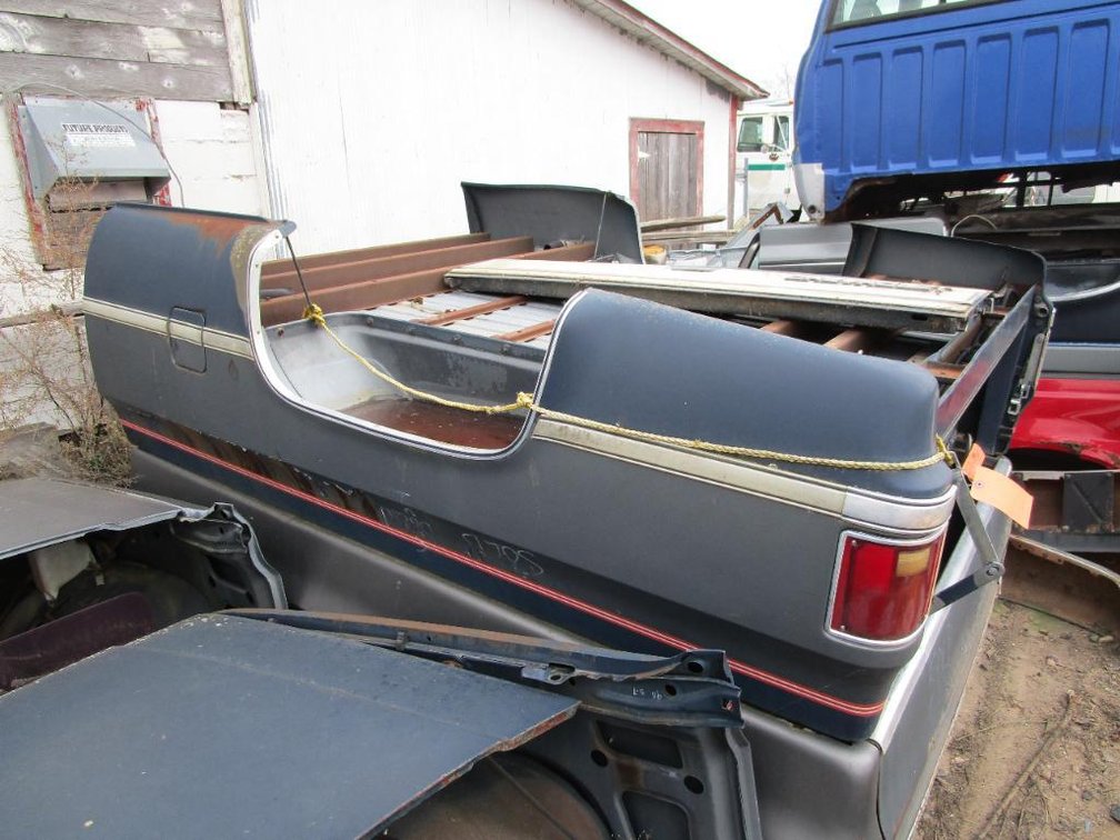 8' Chevrolet Square Body Bed
