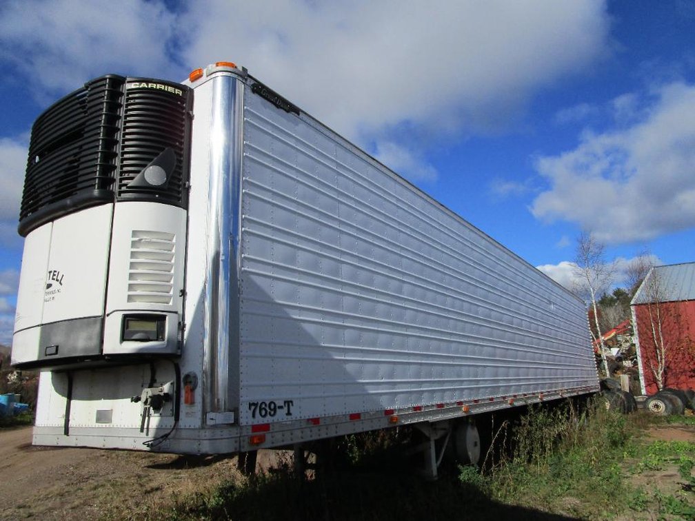 2006 Great Dane Trailer with Carrier Reefer, Brakes have been disconnected 