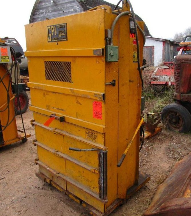 GPI M-42 Baler