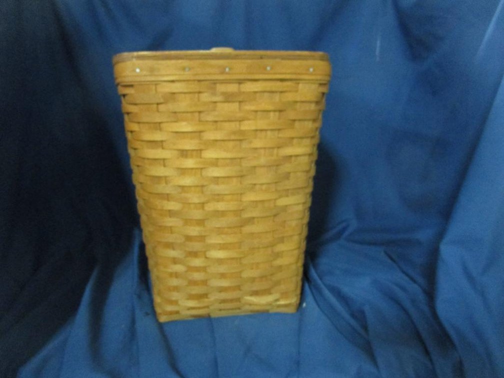 Longaberger Covered Basket