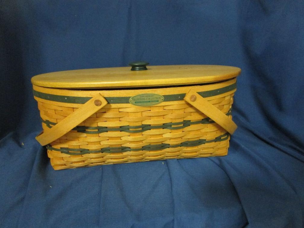 Traditions Collection Generosity Basket