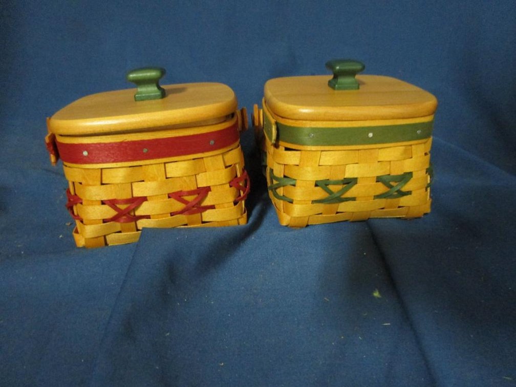 (2) Let it Snow Baskets with Lids