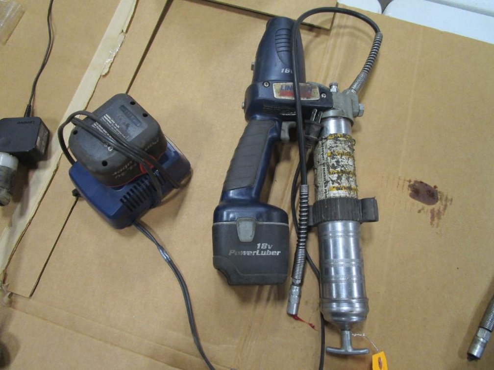 Lincoln 18 Volt Grease Gun