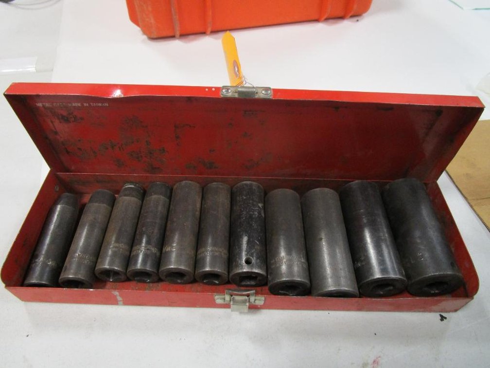 Black Hawk 1/2" Socket Set