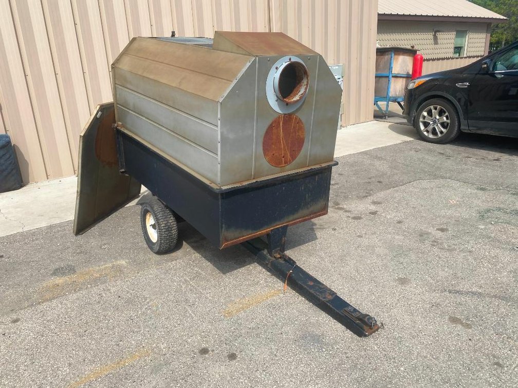 3-Point Cub Cadet Leaf Sucker with Small Trailer
