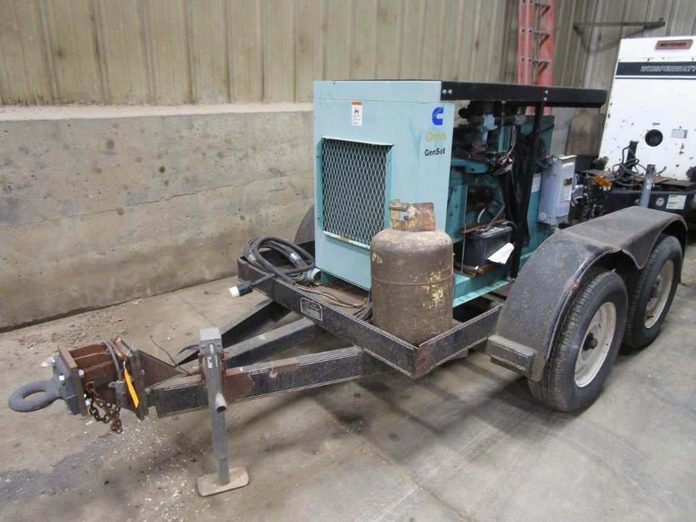 Onan 20kw 3 phase/13.4kw single phase generator