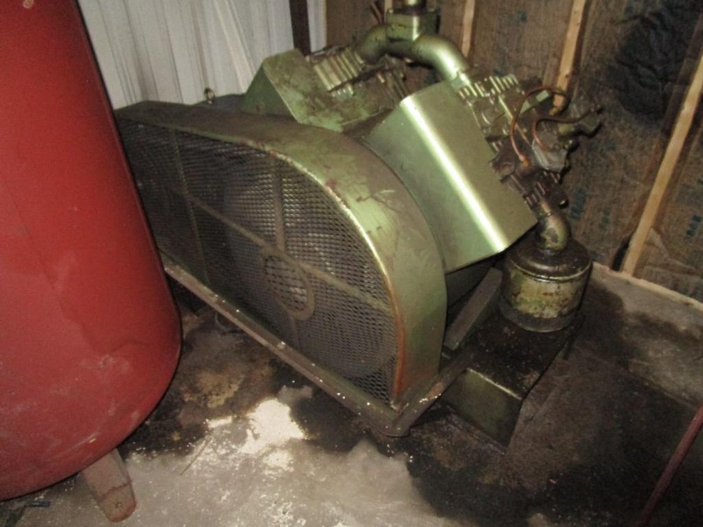 Binks 25 HP Air Compressor
