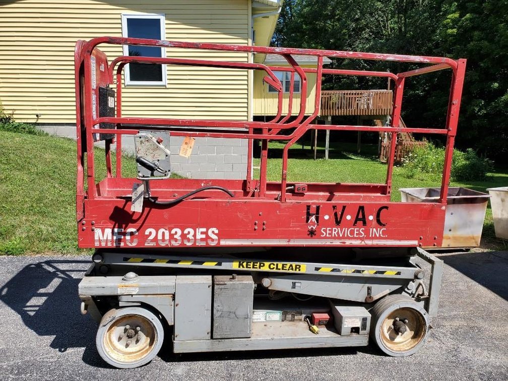 MEC Aerial Scissor Lift (WC)
