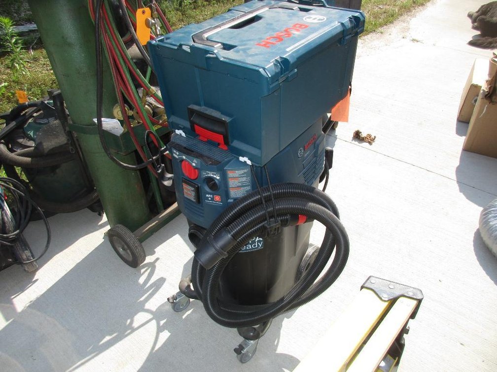 Bosch Dust Extractor with Auto Filter (O)