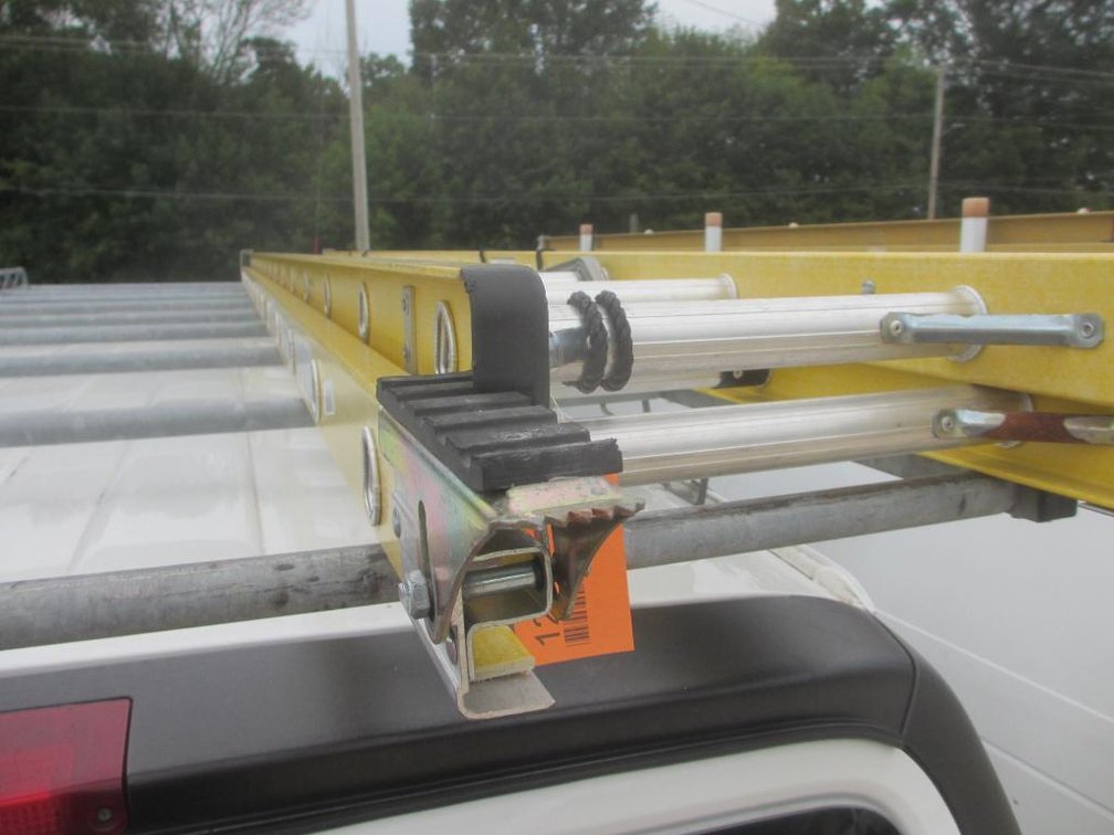 Rock River 28' Extension Ladder (V53)