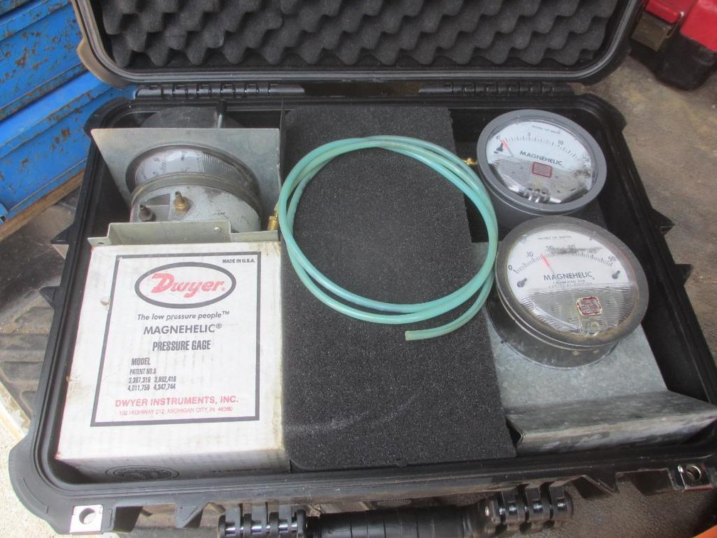 Magnehelic Pressure Gauge System (V83)