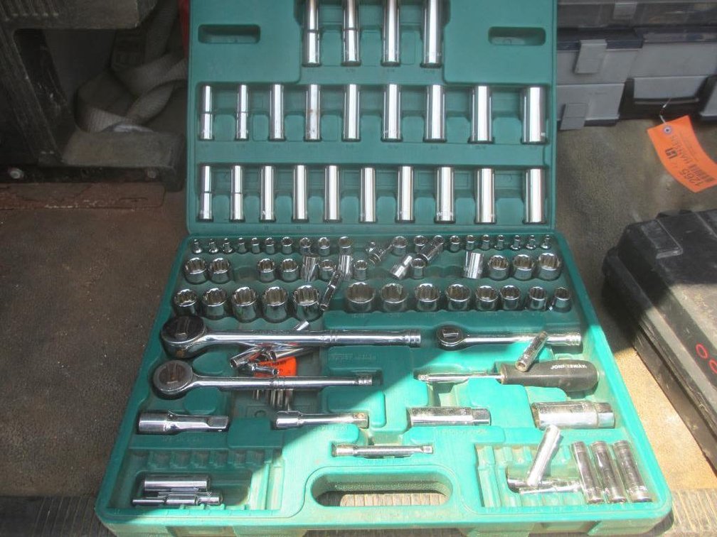 Jonnesway Ratcheting Socket Set (V83)