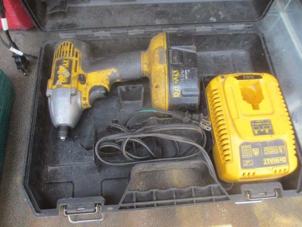 DeWalt Heavy Duty Impact Driver (V83)