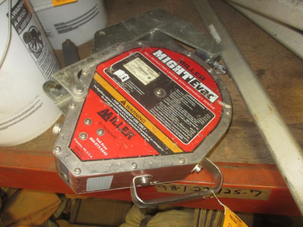 Man Hole Winch (PR2)