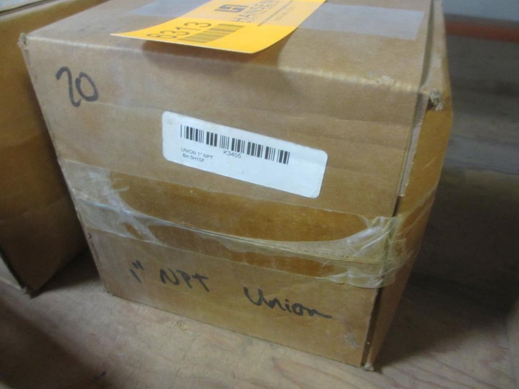 Box of (20) Pipe Unions (PR1)