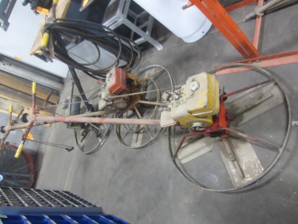 32" Power Troweler (F)