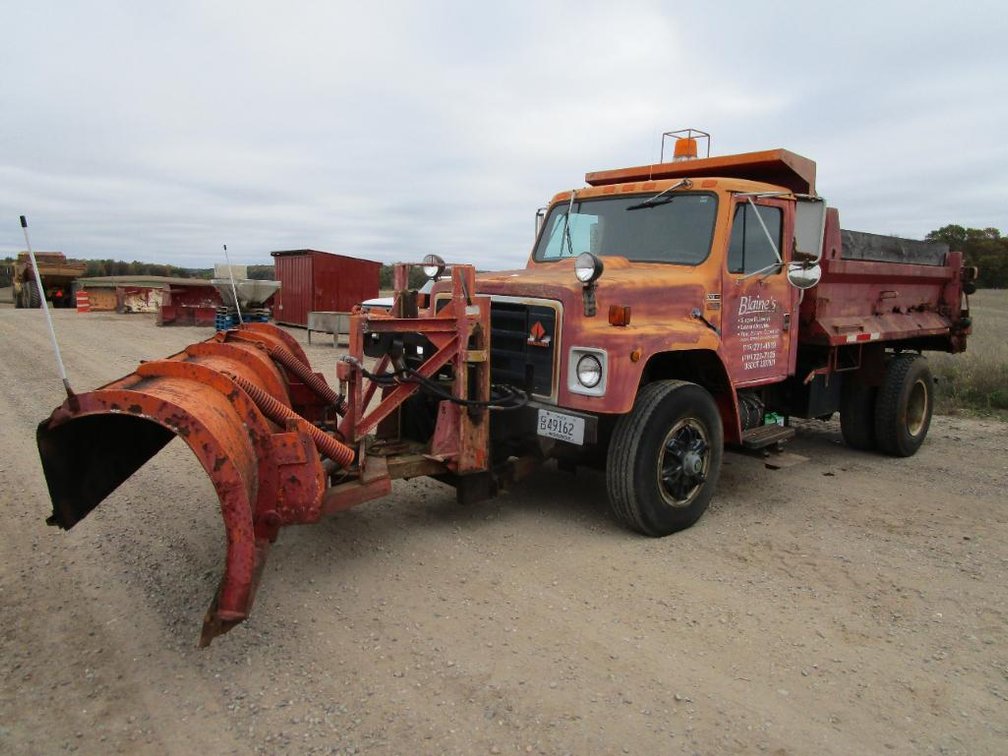 1988 International S1900 Single Axle Dump Truck With Plow, VIN# 1HTLDTVN3JH587646