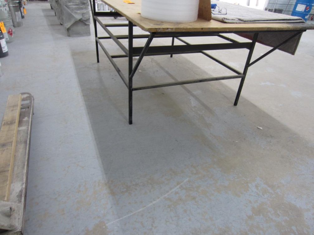 Metal Framed Shop Table with Wood Top (S)