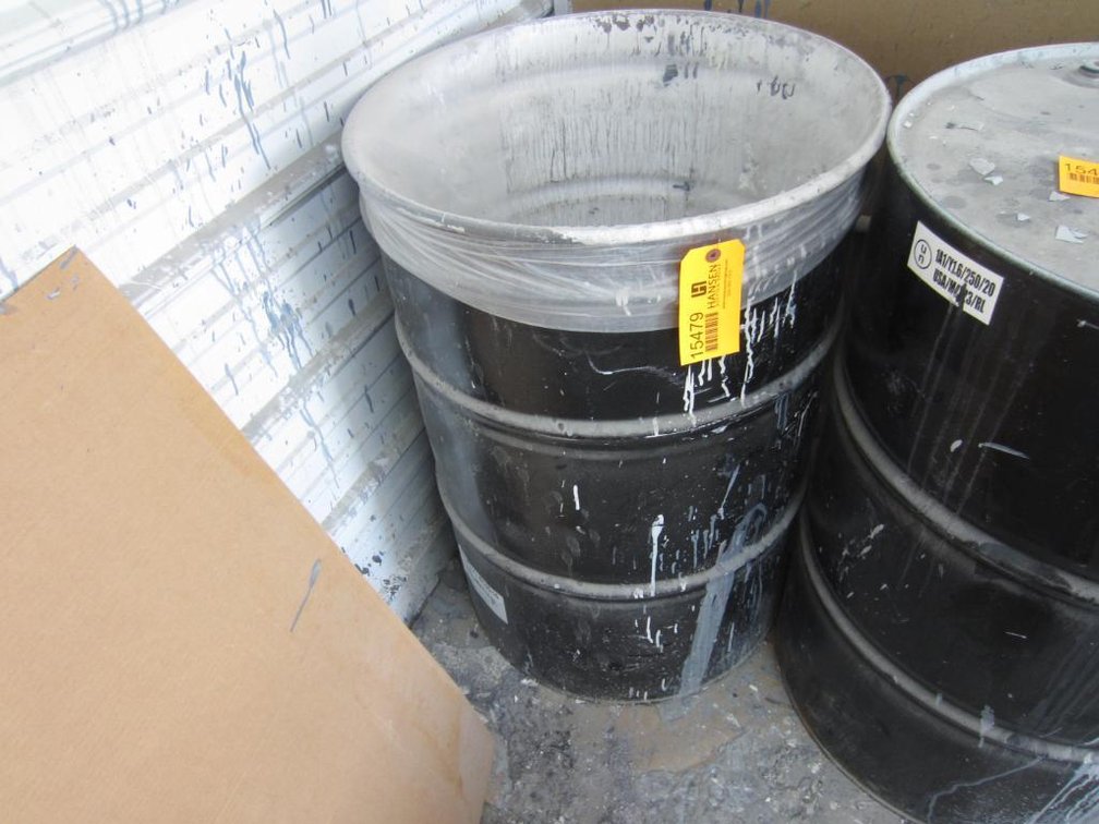 55-Gallon Drum of Aluminum Cans and Shop Wrags (S)