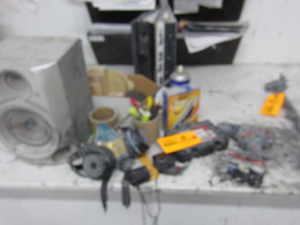 Speaker, Mixer Bit, Face Mask with Filter, Small Ratchet Set and More (S)