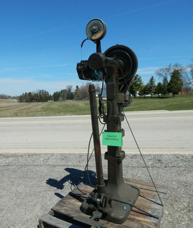 Ideal Stitcher Co. Model IB-1246 Industrial Stitcher Machine 1/3HP 115Volt 1725RPM Single Phase 60HZ Works!