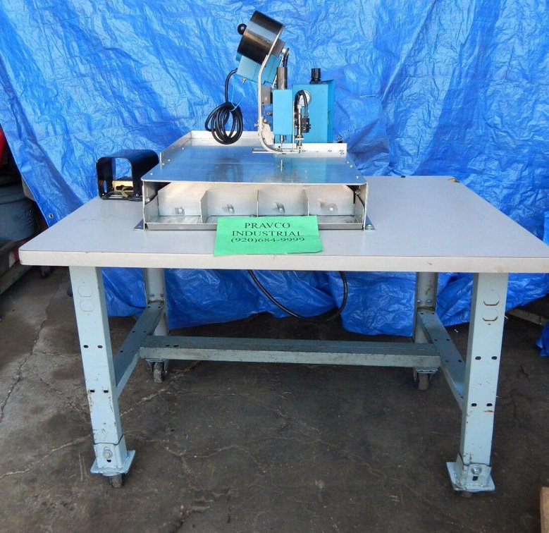 Cambridge Automatic AE2001 Eyeletter Rivet Machine with Foot Petal Eyelet Eyeletter Dimensions Head:3/16in. Length1/4in. Hole:1/16in. Works!